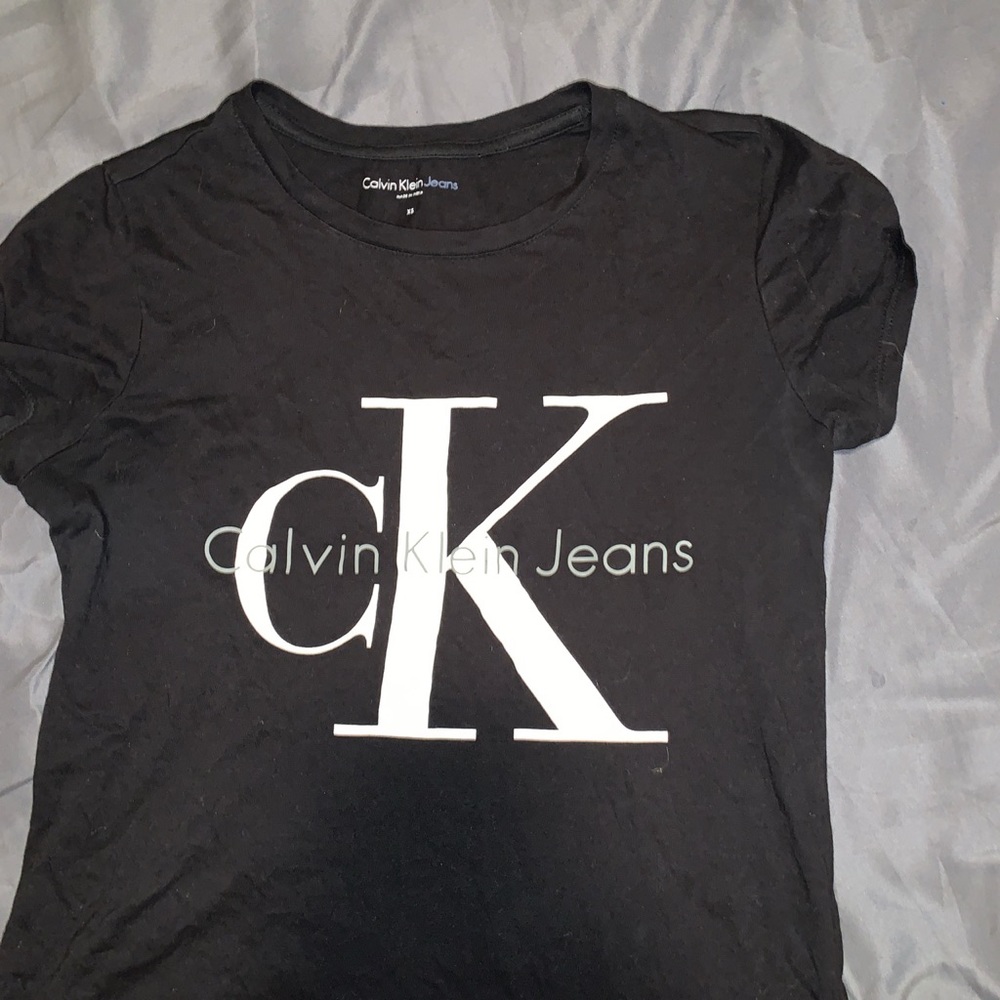Calvin Klein t shirt